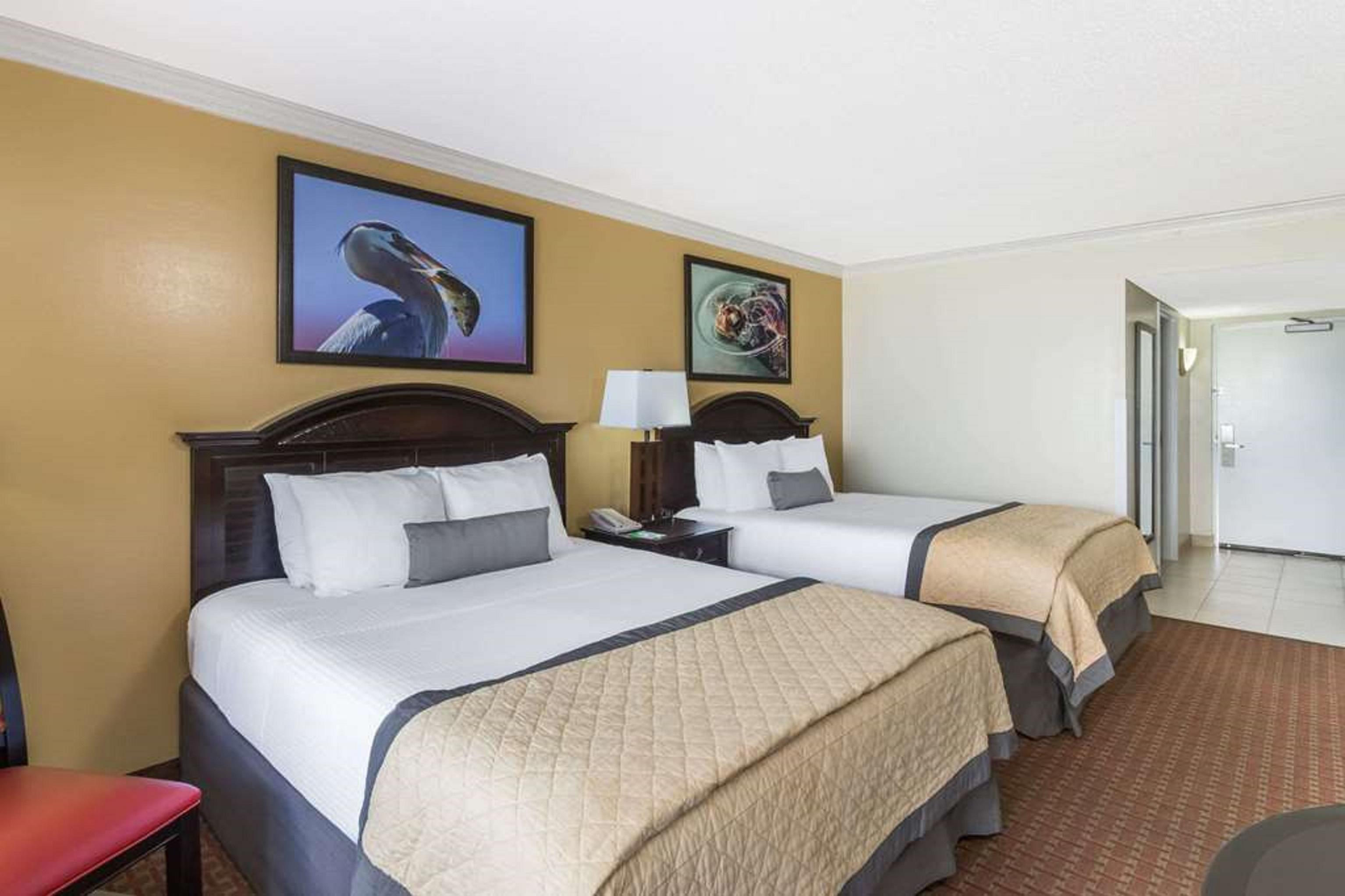 Wyndham Garden Fort Walton Beach Destin Exterior photo